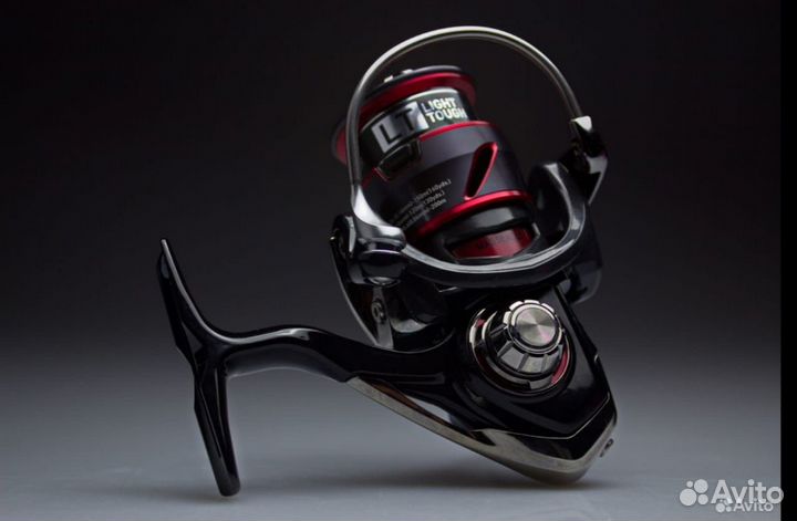 Daiwa fuego 2500 с доп шпулей