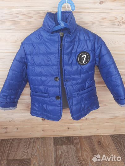 Куртка на 3- 4 года в идеальном состоянии