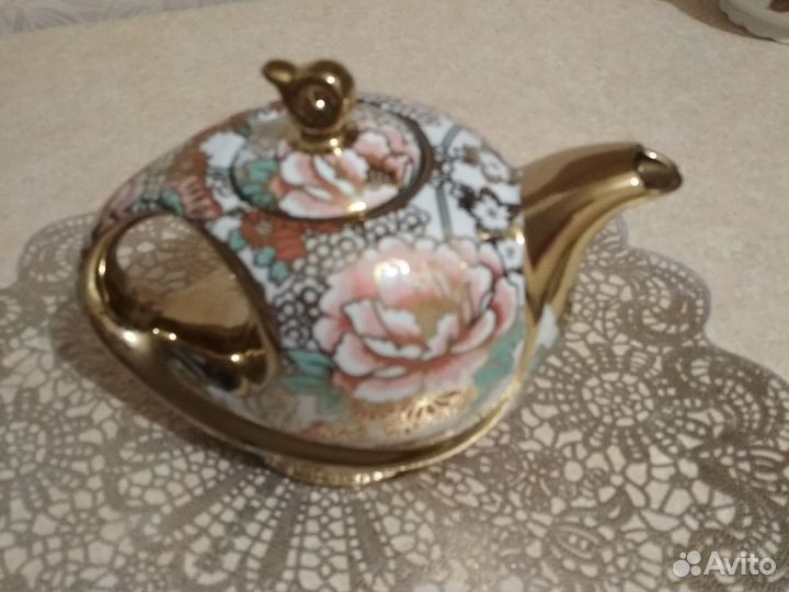 Чайник заварочный фарфоровый