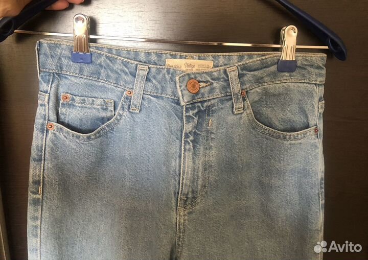 Джинсы Bershka