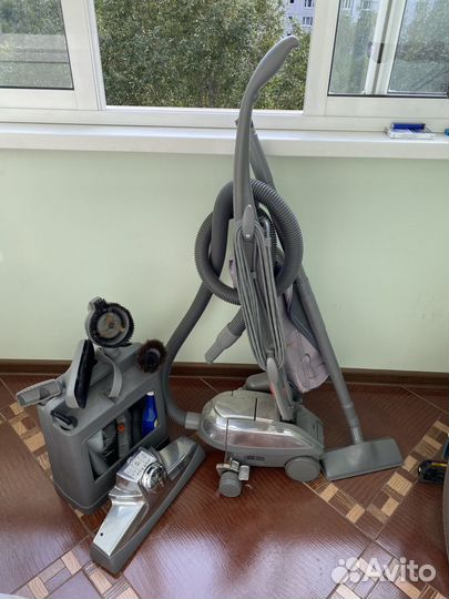 Пылесос Kirby Sentria