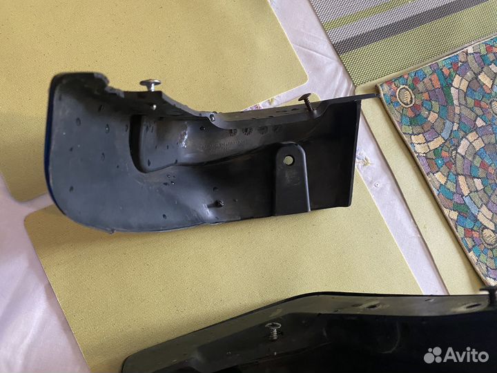 Передние брызговики Subaru Impresa