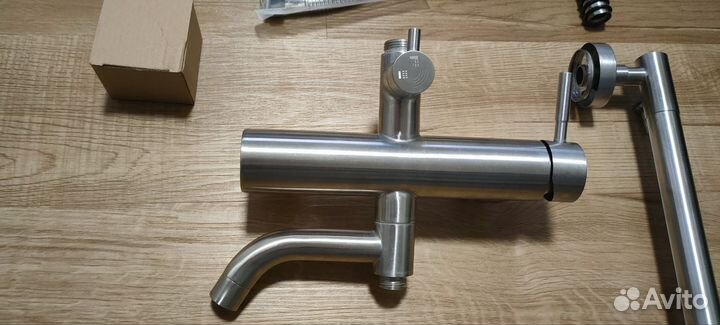 Смеситель для ванны с тропическим душем