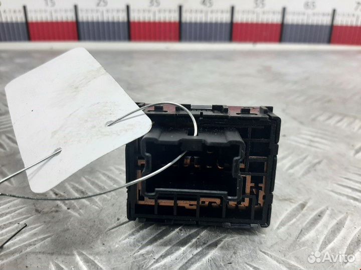 Кнопка (выключатель) Nissan Pathfinder R51 2006