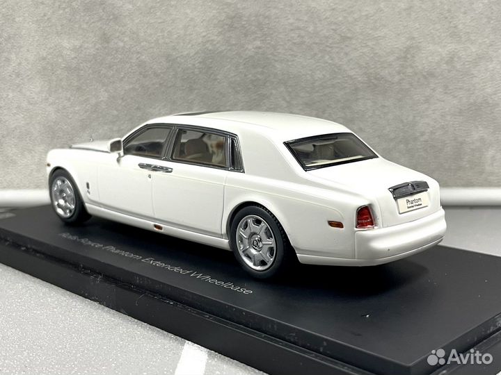 Модель Rolls-Royce Phantom Kyosho 1:43
