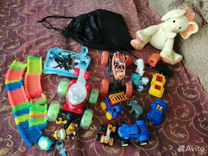Игрушки