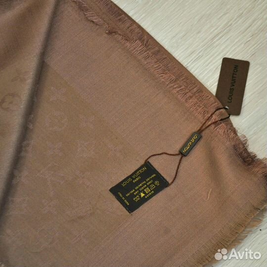 Платок LV корич