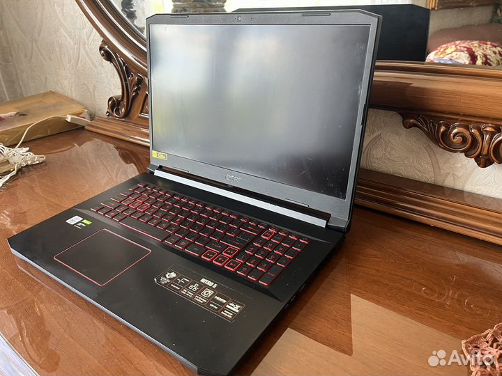 Ноутбук Acer Nitro5 i7 16GB 17.3 дюйма