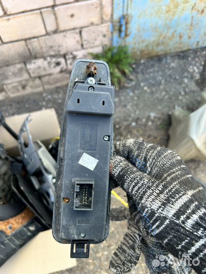 Блок управления стеклоподъемниками джили MK