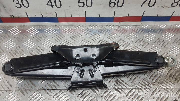 Домкрат на Ford Transit 8