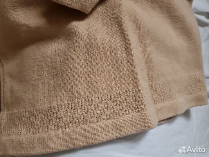 Свитер женский бежевый S/M 44/46 шерсть 100%