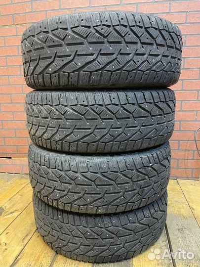 Kormoran Stud 2 225/55 R17 101T