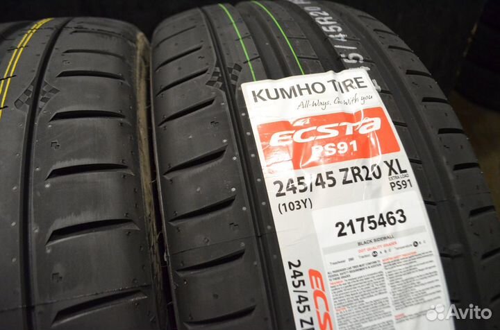 Kumho Ecsta PS91 245/45 R20 и 275/40 R20 106Y