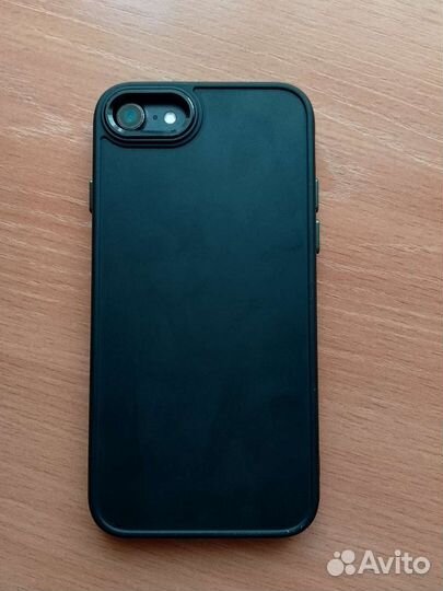 Телефон iPhone 7