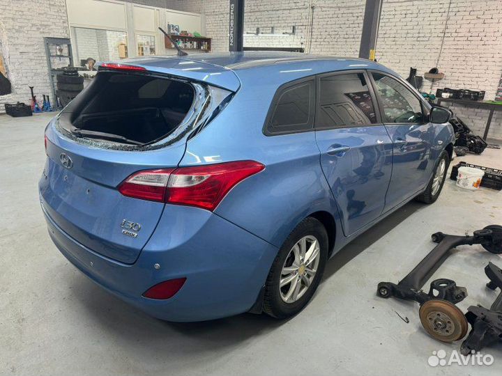 Привод передний в сборе левый Hyundai I30 Sw 1.6