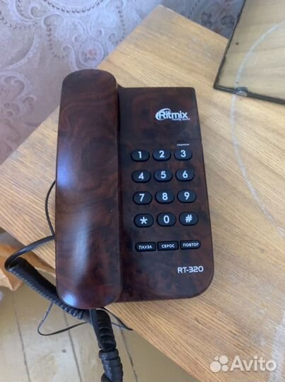 Стационарный телефон