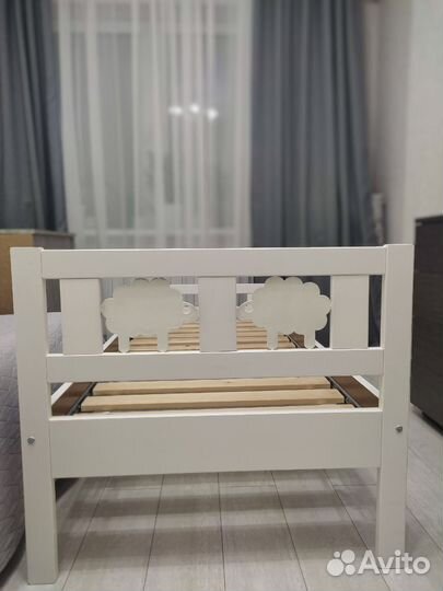 Детская кровать IKEA с матрасом