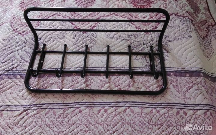 Вешалка настенная в прихожую