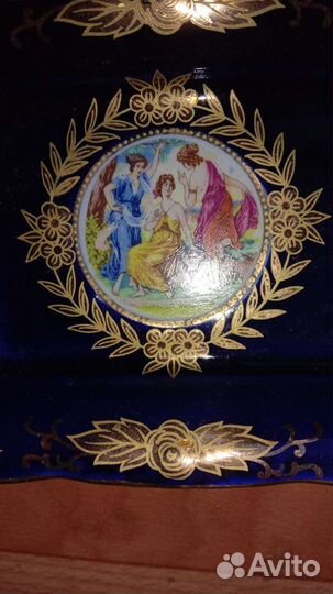 Пепельница Мадонна