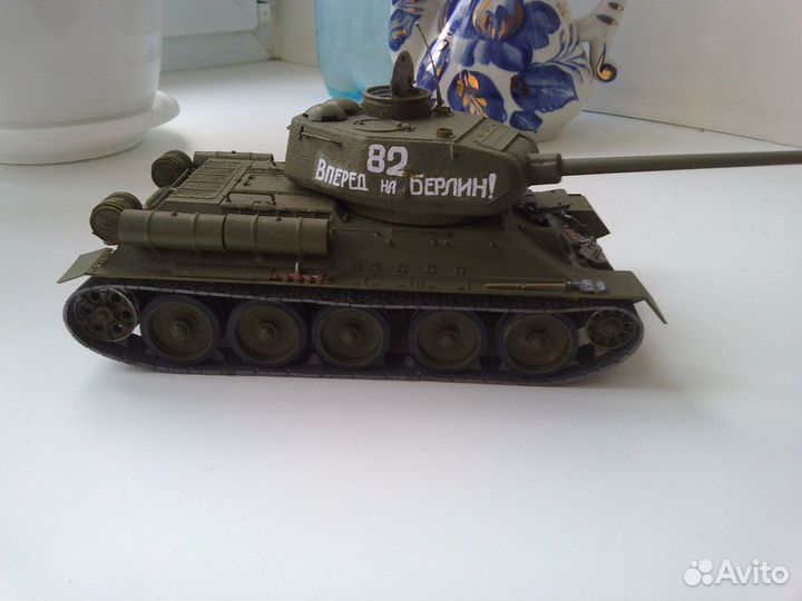 Продам собранные модели: Самолеты, Танки, Корабли