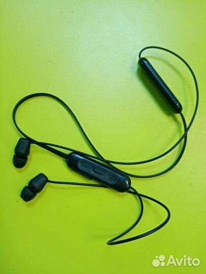 Беспроводные наушники Sony WI-C200