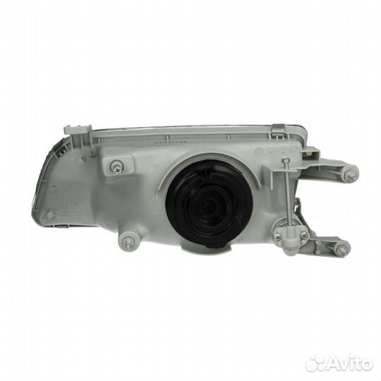 Фара правая Suzuki Swift 2