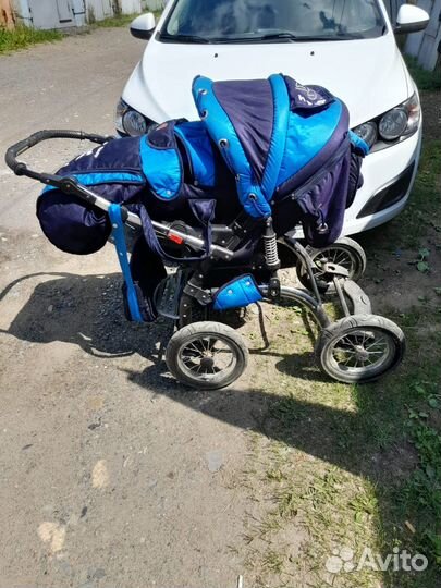 Прогулочная коляска