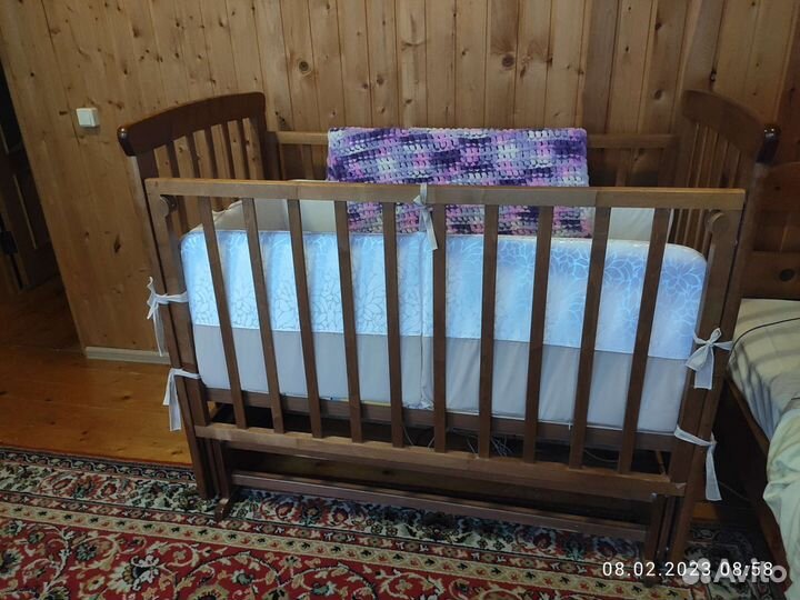 Детская кровать, принадлежности для сна