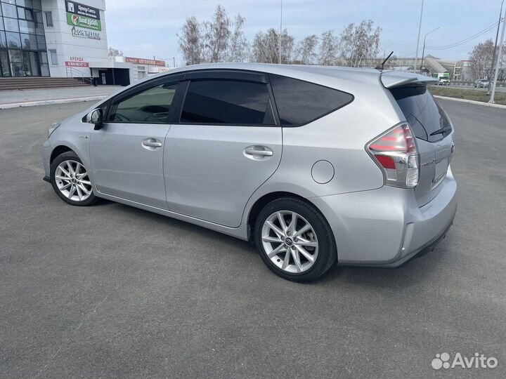 Toyota Prius Alpha 1.8 CVT, 2018, 45 000 км