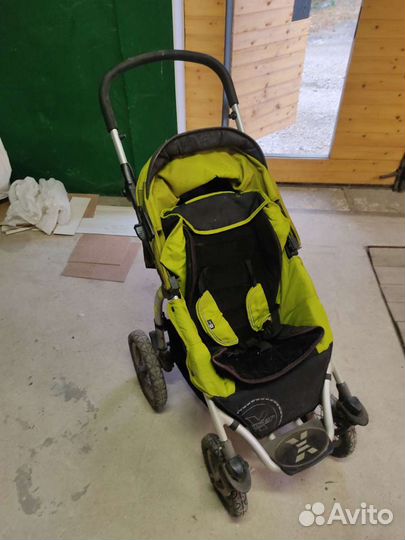 Прогулочная коляска