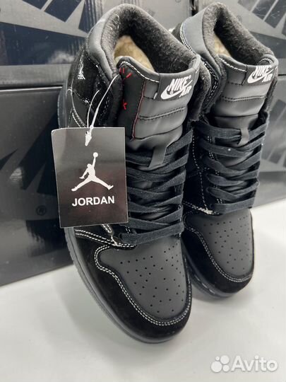 Кроссовки зимние