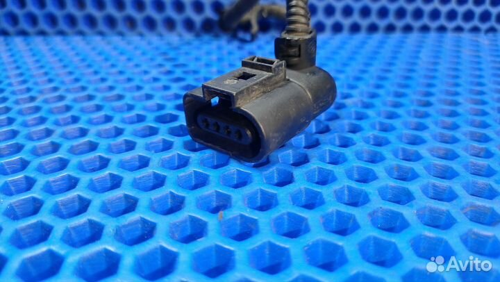 Разъем VAG 1J0973704