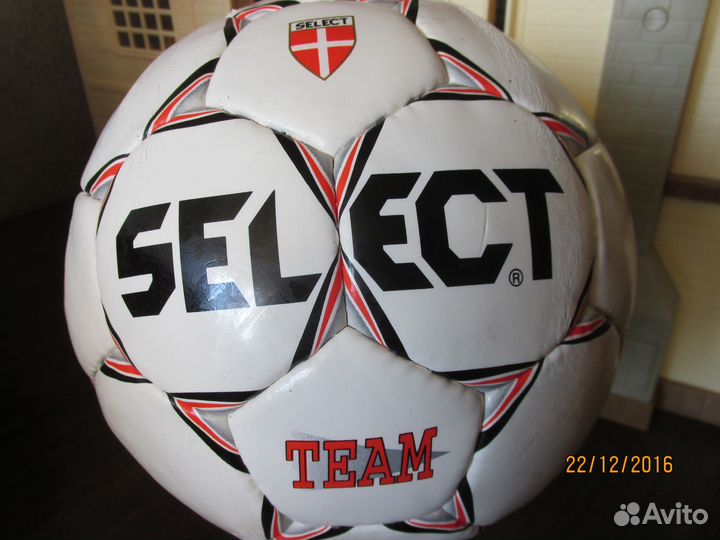 Профессиональный футбольный мяч Select (кс)