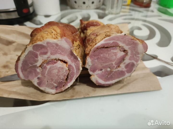 Копчёная колбаса, мясо, рыба