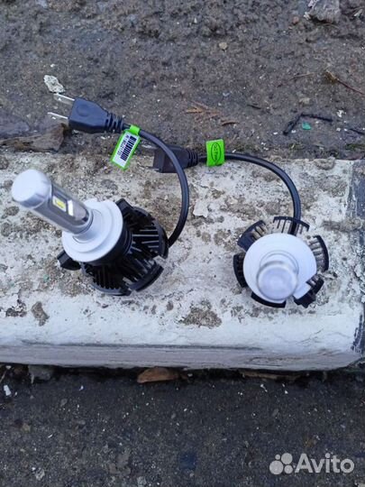 Лампа на автомобиль