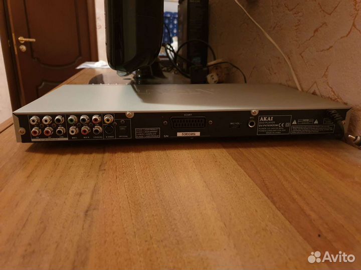 DVD плеер akai dv-p4765kdsm