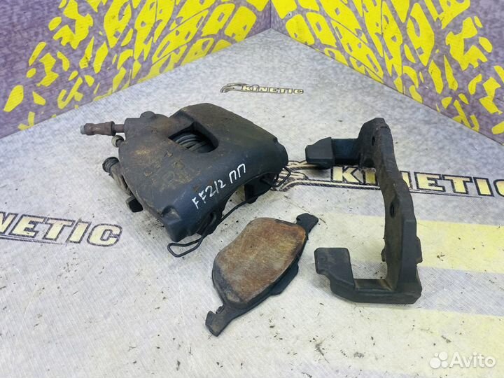 Суппорт передний правый Форд Фокус 2 Focus