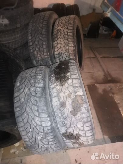 Gislaved NordFrost 100 225/60 R18