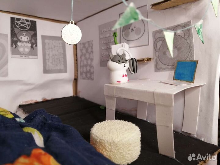 Кукольный домик с мебелью