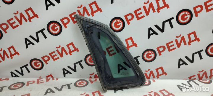 Стекло кузова правое Citroen C4 B7 EP6C 2012