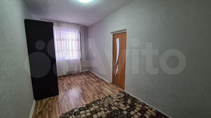 2-к. квартира, 50 м², 1/3 эт.