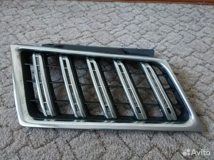 Решетка радиатора митцубиси L 200, паджеро спорт 2