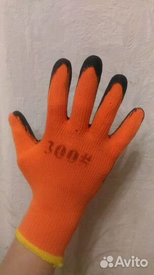 Перчатки нитриловые