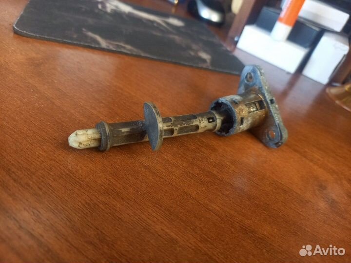 Ford Mondeo 3 Личинка тяга