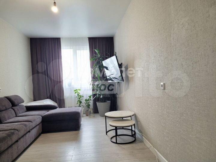 2-к. квартира, 58 м², 2/9 эт.