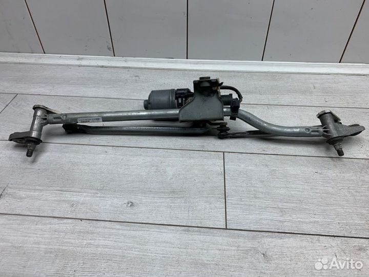 Трапеция дворников с двигателем Audi A4 универсал