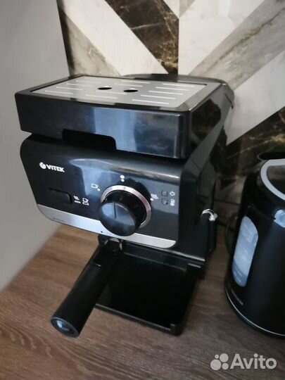 Кофеварка рожкового типа Vitek