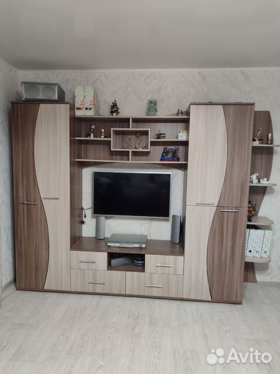 Стенка в гостиную бу