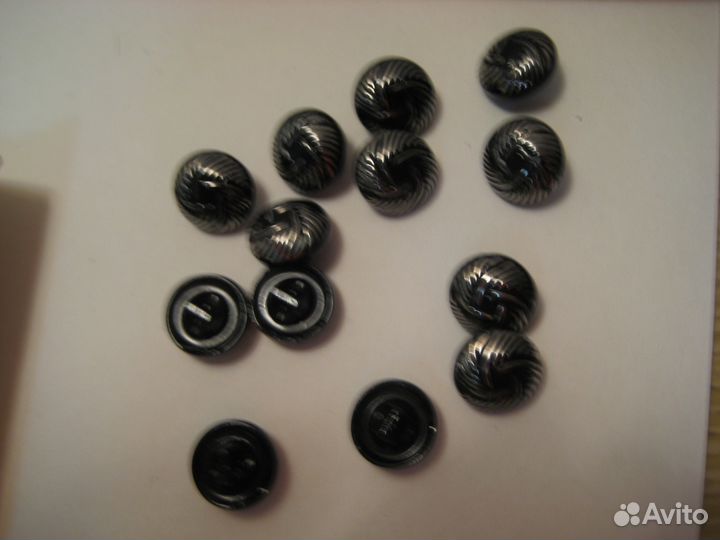 Стеклянные пуговицы Чехословакия сов времени