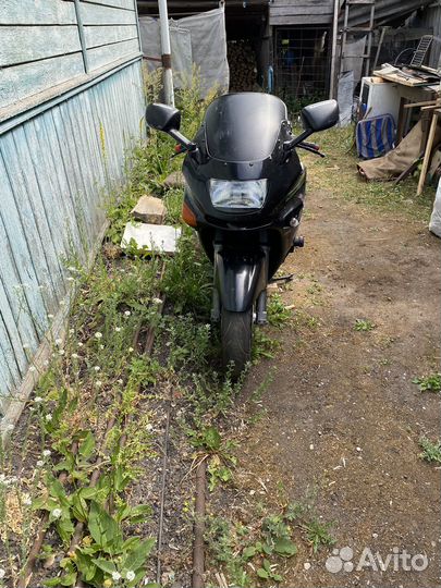 Kawasaki zzr400-2 2001